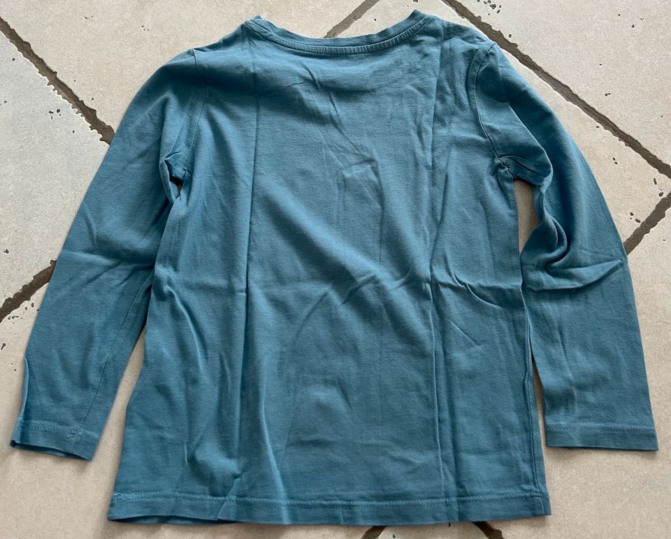 H&M Basic Langarmshirt Gr. 110 116 blau in Roßdorf