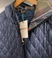 Neue lange Damen Jacke Gr 40 Barbour Frankfurt am Main - Hausen i. Frankfurt a. Main Vorschau