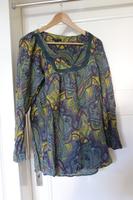Amisu Tunika Langarmshirt Paisley grün lila bunt 36 S Baden-Württemberg - Heidelberg Vorschau