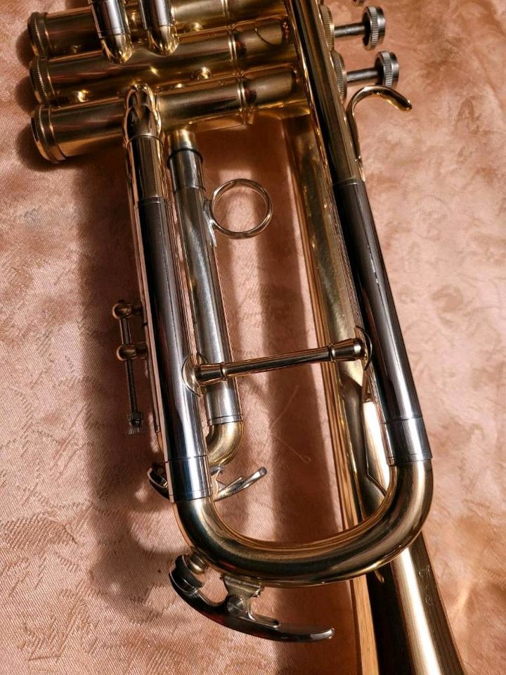 Qualität Trompete Jupiter, Top Zustand Koffer Mundstück in Riedenburg