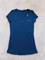 Guess T-Shirt Gr. S dunkelblau edel schick Berlin - Tempelhof Vorschau