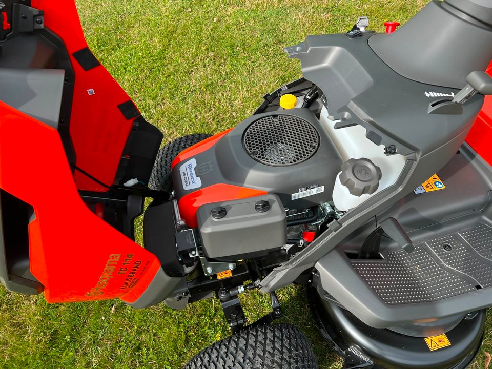 Husqvarna Aufsitzmäher TC114  neu *Verfügbar* in Rietberg