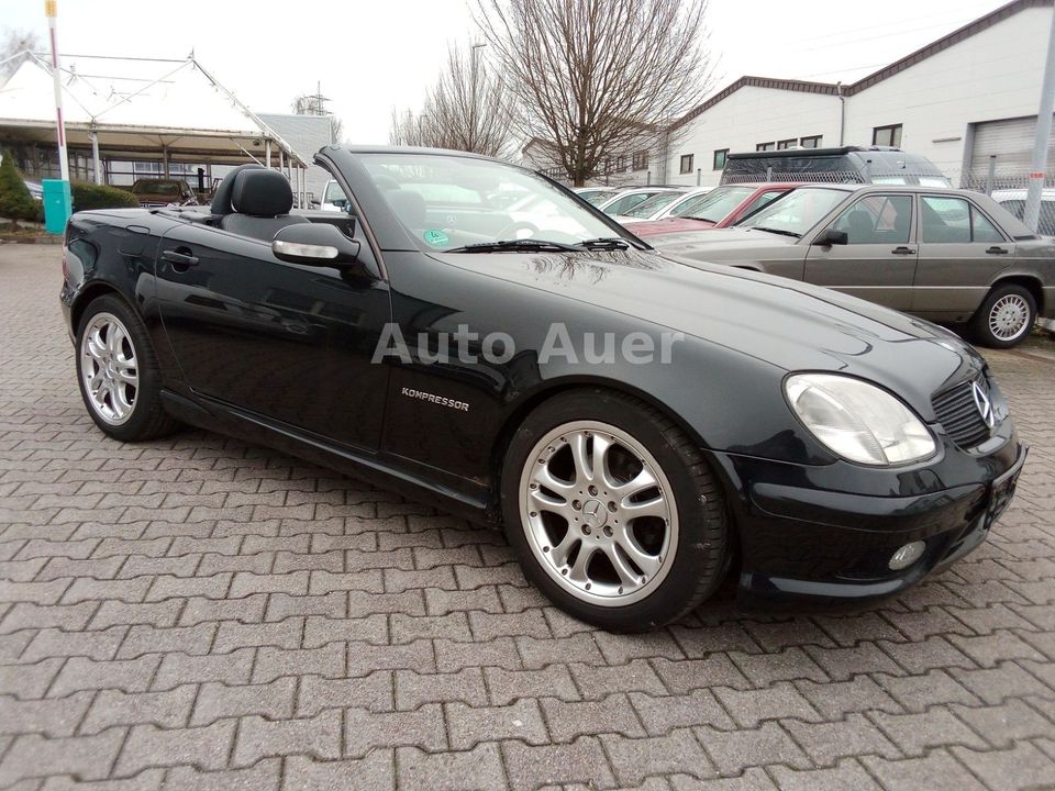 Mercedes-Benz SLK 230 Kompressor Roadster W170 AMG Optik in Kirchheim unter Teck