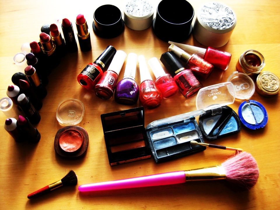 ♥ Liedschatten, Make up, Kosmetikpinsel + GRATIS ♥ 28 Teile 5€ ♥ in Braunschweig