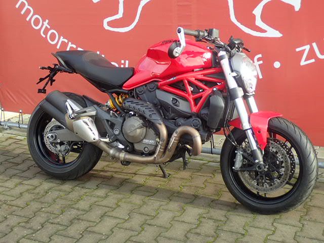 Ducati Monster 821 2 Hand 1Jahr Garantie Finanzierung möglich in Mantel