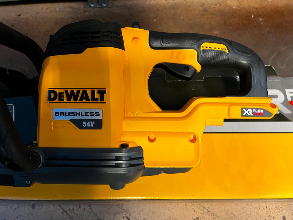 DeWALT DCS396N Akku Spezialsäge Alligator 54V XR FLEXVOLT 295mm o in  Nordrhein-Westfalen - Minden | eBay Kleinanzeigen ist jetzt Kleinanzeigen