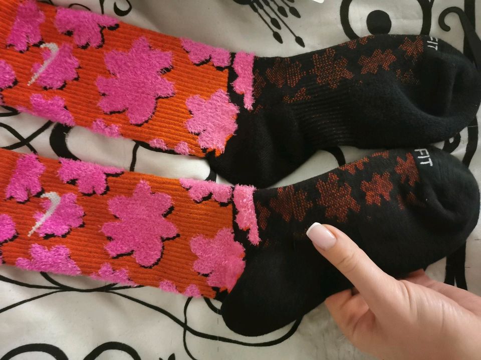 Nike socken neu Blumen in Hamm