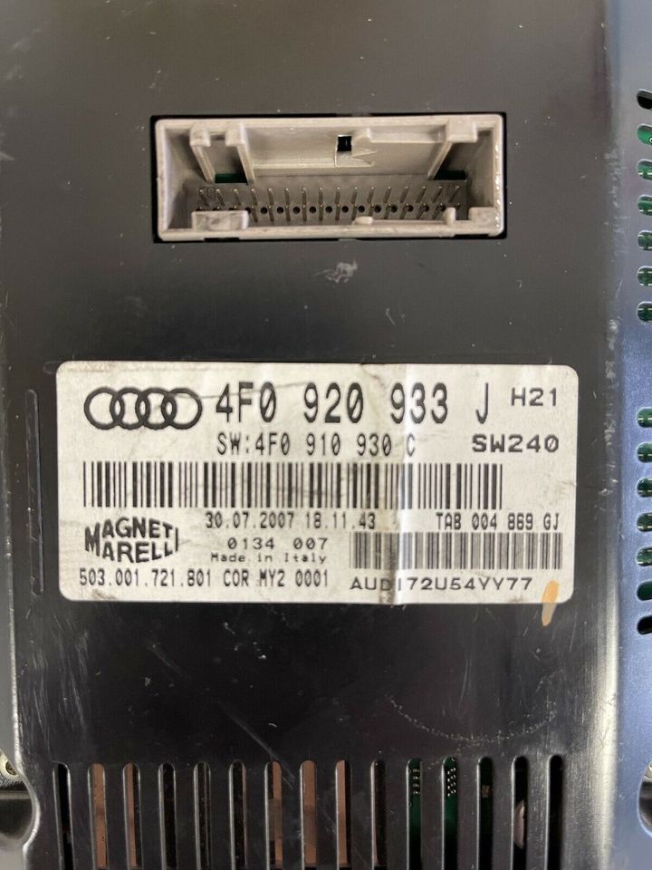 Tacho Tachometer Kombiinstrumet Original für Audi A6 in Hamburg