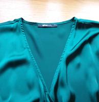 GINA TRICOT Wrap-Dress Wickelkleid Smaragdgrün Gr. S Berlin - Reinickendorf Vorschau