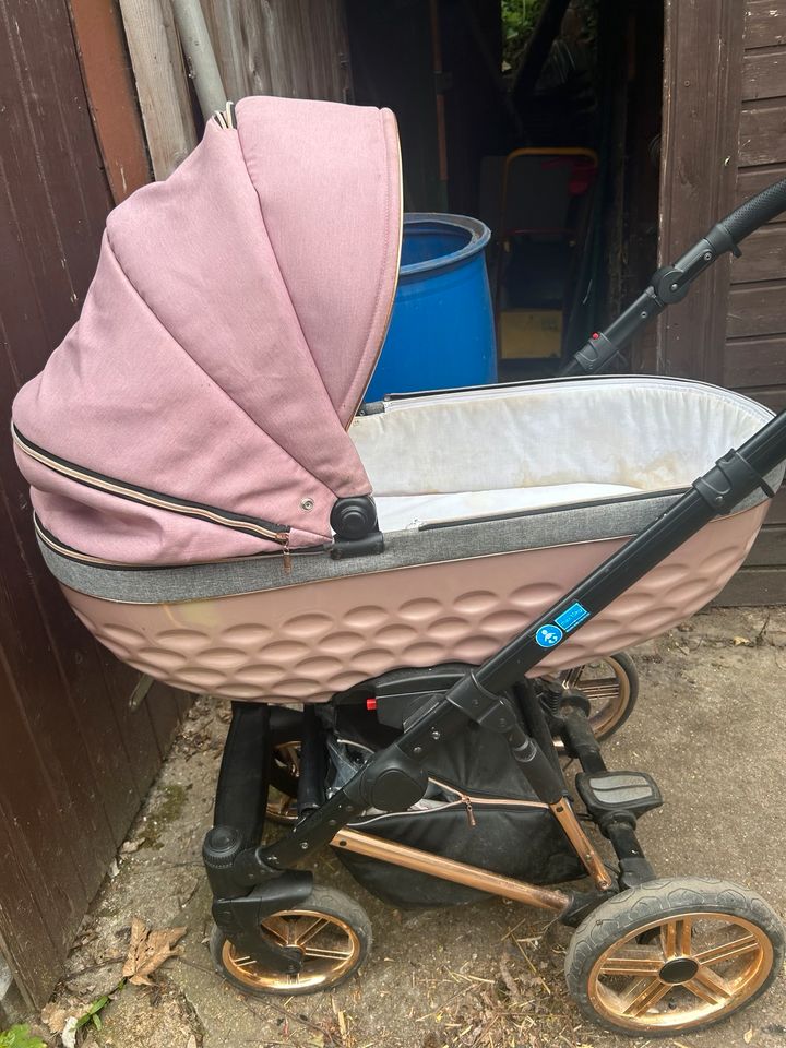 Verkaufe wunderschönen Kinderwagen in rosa! in Merseburg