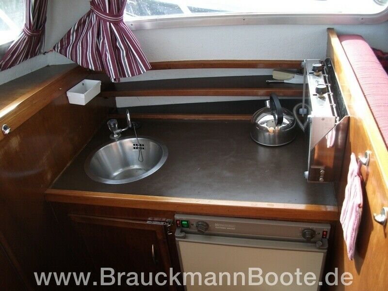 tolles Salonboot zum Wasserwandern Salonkruiser in Brandenburg an der Havel