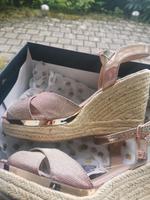 Sandalen mit Keilabsatz von Tom Tailor NEU Bayern - Kulmbach Vorschau
