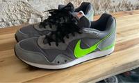 NIKE Venture Runner Sneaker Herren grau grün Gr. 47,5 Hessen - Reichelsheim (Wetterau) Vorschau