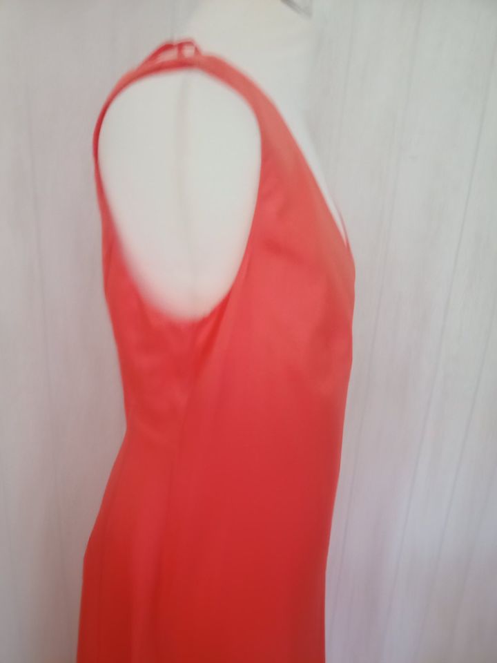 sheego Style feines Abendkleid festlich orange/lachs Größe 42 neu in Herrnburg