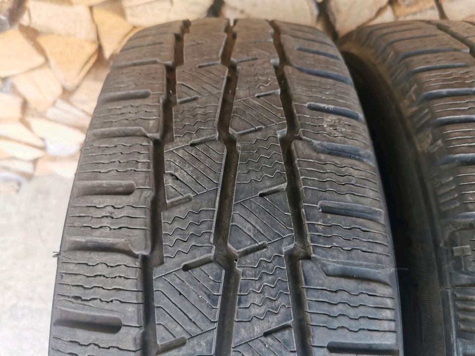 4 Winterreifen 215/60 R17C 109/107T Michelin Agilis 6mm DOT 20 in Rietheim-Weilheim