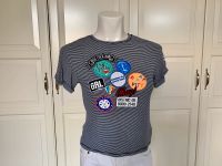 BERSHKA crop T-Shirt blau weiß gestreift mit Patches Gr. S 34/36 Baden-Württemberg - Neckargemünd Vorschau