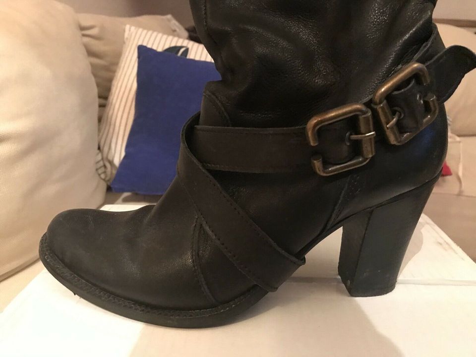 Designer Stiefel Italien anthrazit 38/39 in Berlin