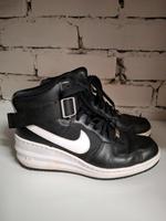 Nike Sneaker Turnschuhe Brandenburg - Lübben Vorschau