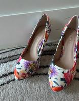 Florale Pumps Gr. 37 Niedersachsen - Bad Harzburg Vorschau