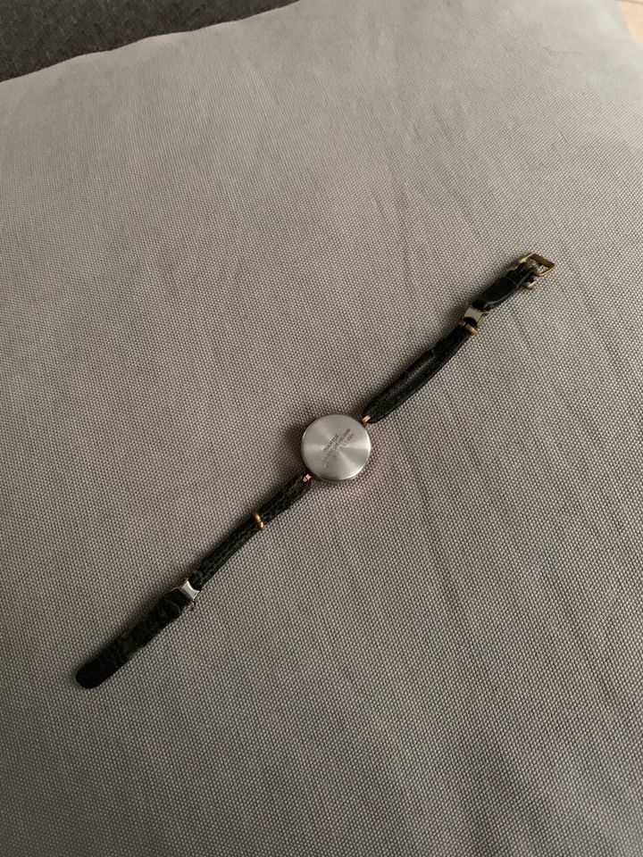 Sehr alte Damen Armbanduhr Uhr von UMF Ruhla 15 Rubis in Bad Segeberg