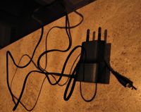 Nokia Netz-Ladekabel AC 11E, gebraucht Nordrhein-Westfalen - Wesel Vorschau