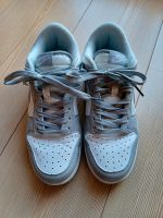 Nike Dunk 38,5 weiß/grau Top!! Bayern - Stockheim Oberfr Vorschau