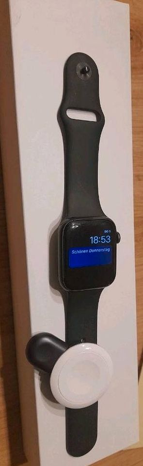 Apple Watch Series 6 44 cm gps cellular sehr gut in Hamburg