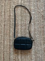 Kleine Hand / umhänge Tasche schwarz - Kunst Leder - h&m Berlin - Charlottenburg Vorschau