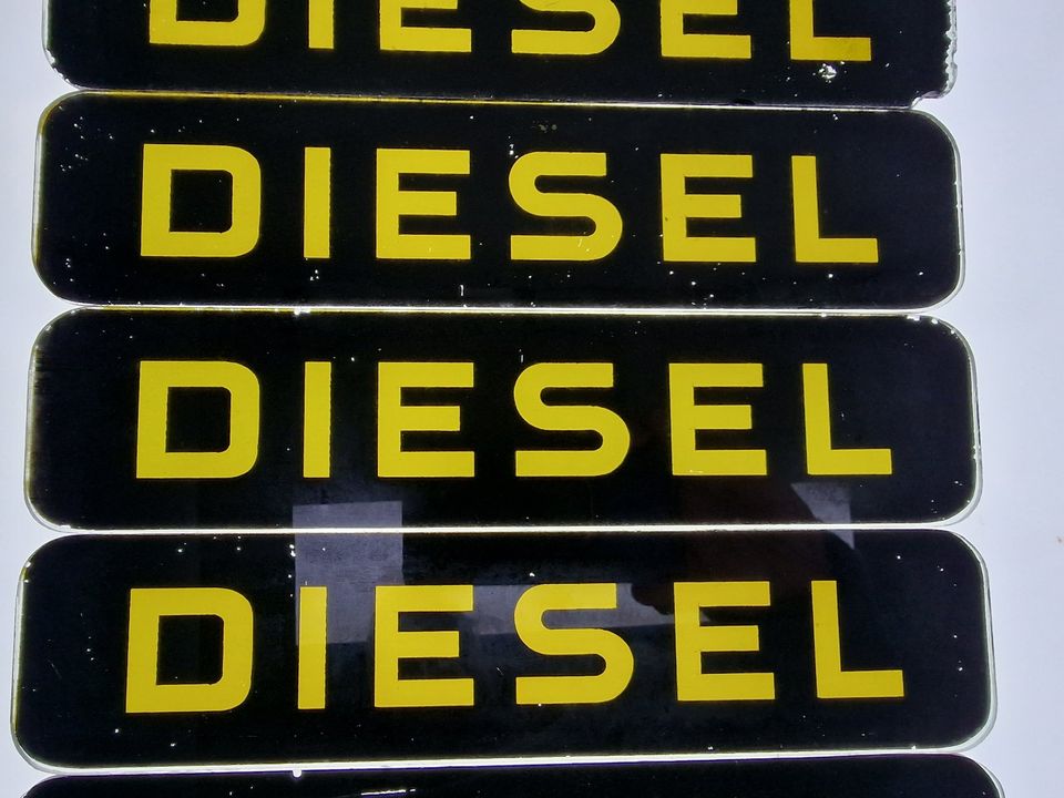 Diesel Glasscheibe für alte Diesel Zapfsäule 50er Jahre in Heusweiler