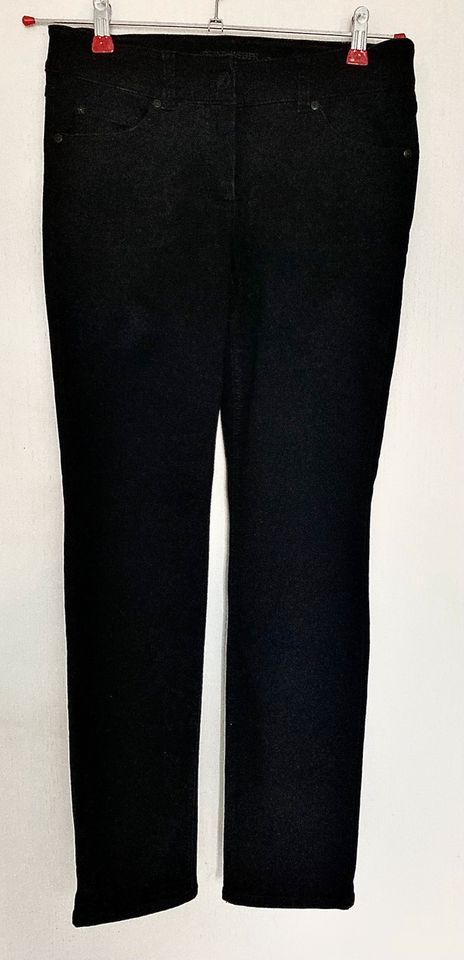 7 neuwertige GERRY WEBER Hosen in den Größen 38 und 40 in Erlensee