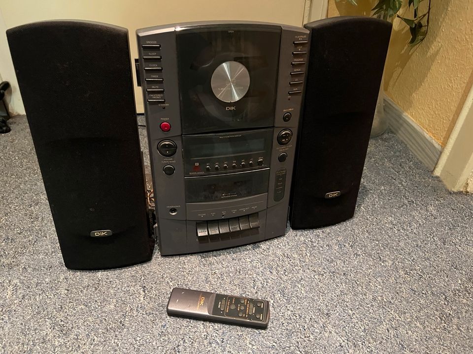 Dik MCD-100 kompaktanlage Stereoanlage CD Radio Kassette + 10 cds in Hessen  - Wiesbaden | Stereoanlage gebraucht kaufen | eBay Kleinanzeigen ist jetzt  Kleinanzeigen