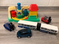 Spielzeug fürs Kleinkind Bahnhof Auto Bus Gabelstapler Niedersachsen - Damme Vorschau