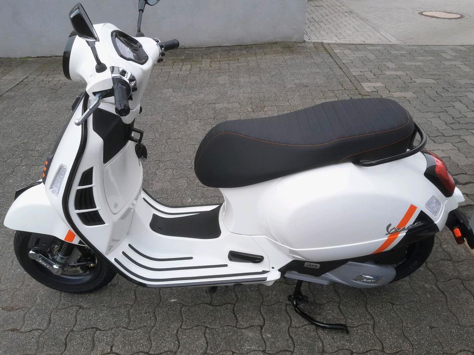 Vespa GTS 300ccm SuperSport *NEU* - Jetzt über350€ sparen- in Steffenberg