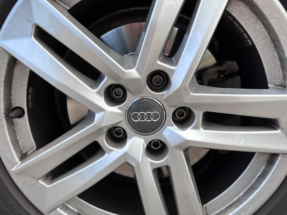 Set: 4 ORIGINAL AUDI ALUFELGEN 17“ Conti Winterreifen 225/50 in Frankfurt am Main