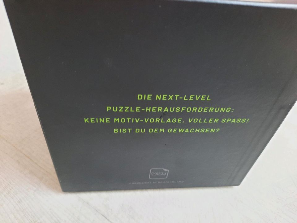 Black Box Puzzle in Oering