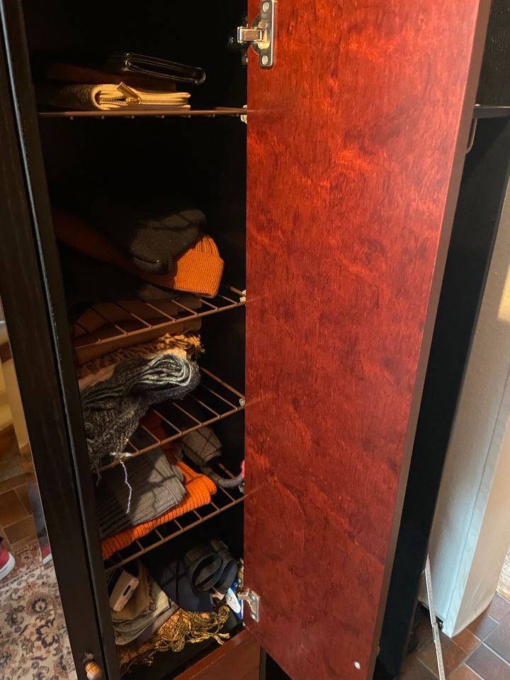 Garderobe/Schrank mit Spiegel ****TOP**** in Hamburg