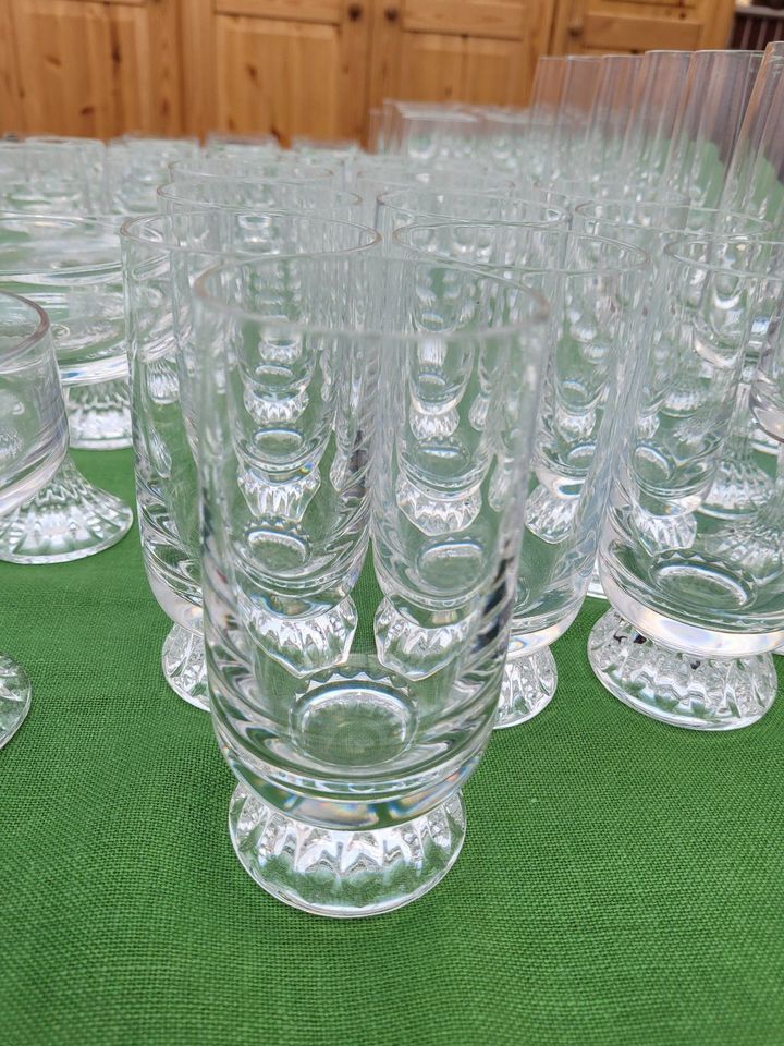 Kristallgläser, 96 Gläser, sehr guter Zustand, 1980er Jahre in Nordenholz