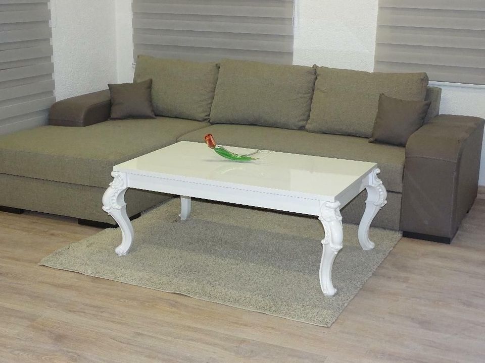 Hochglanz Weiss Couchtisch Wohnzimmertisch Barockstille 120x70x50 in Paderborn