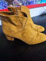 Maisgelbe Stiefelette von Marco Tozzi gr 40 Nordrhein-Westfalen - Siegen Vorschau