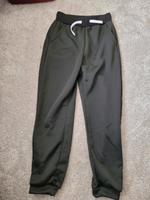 Hose Joggpants Größe L Shein Neu Nordrhein-Westfalen - Höxter Vorschau