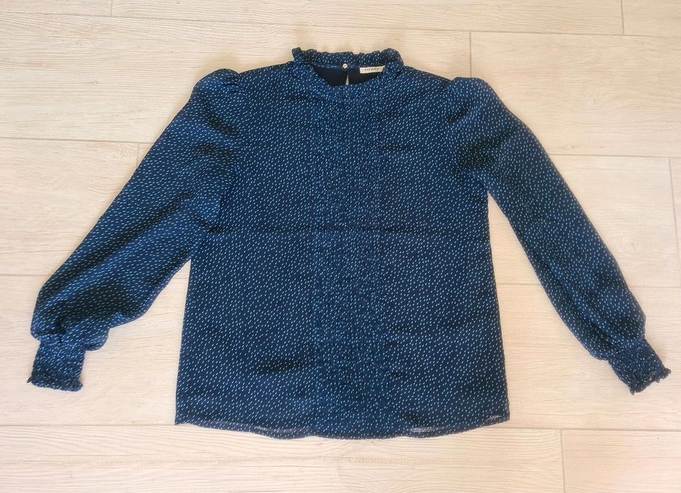 Bluse von orsay Gr. 36 blau gemustert in Neuhausen