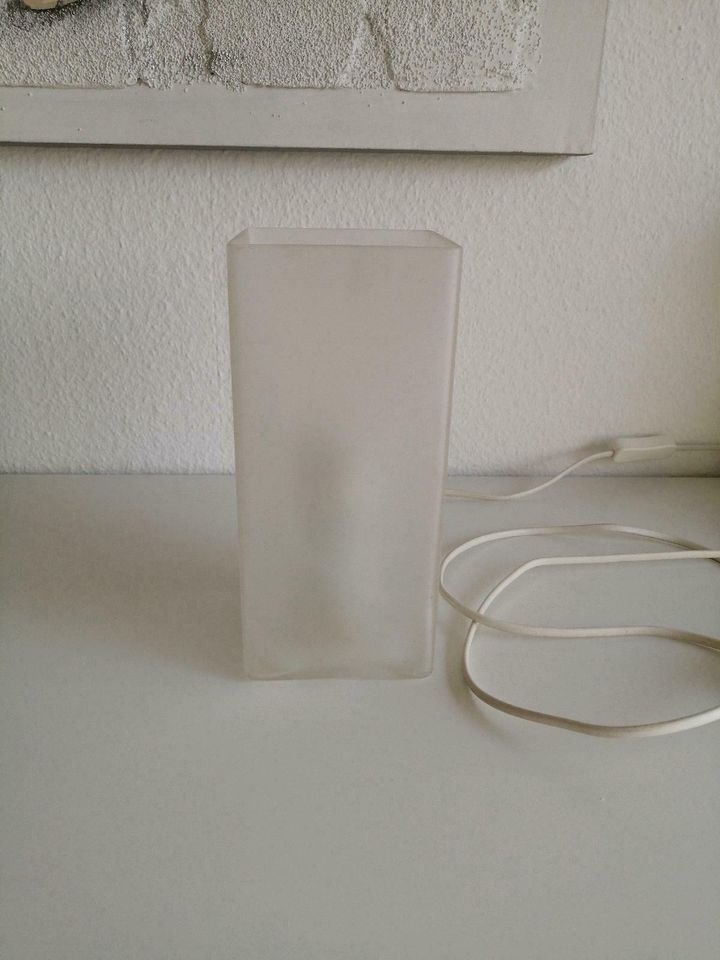 Ikea Tischlampe Glas in Ratingen