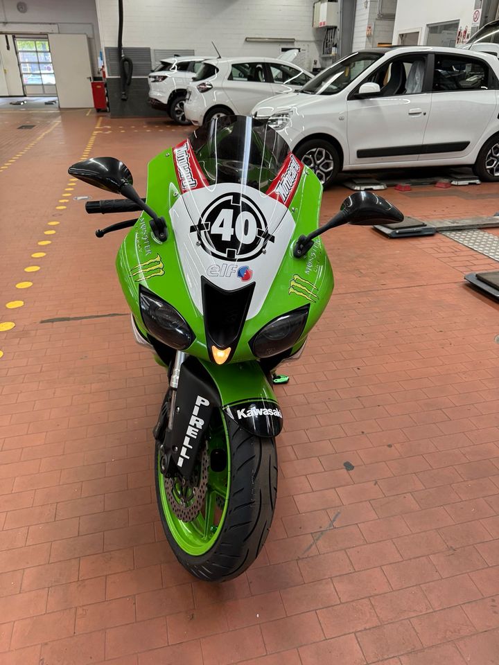 Motorrad Kawasaki Ninja ZX6r in Berlin