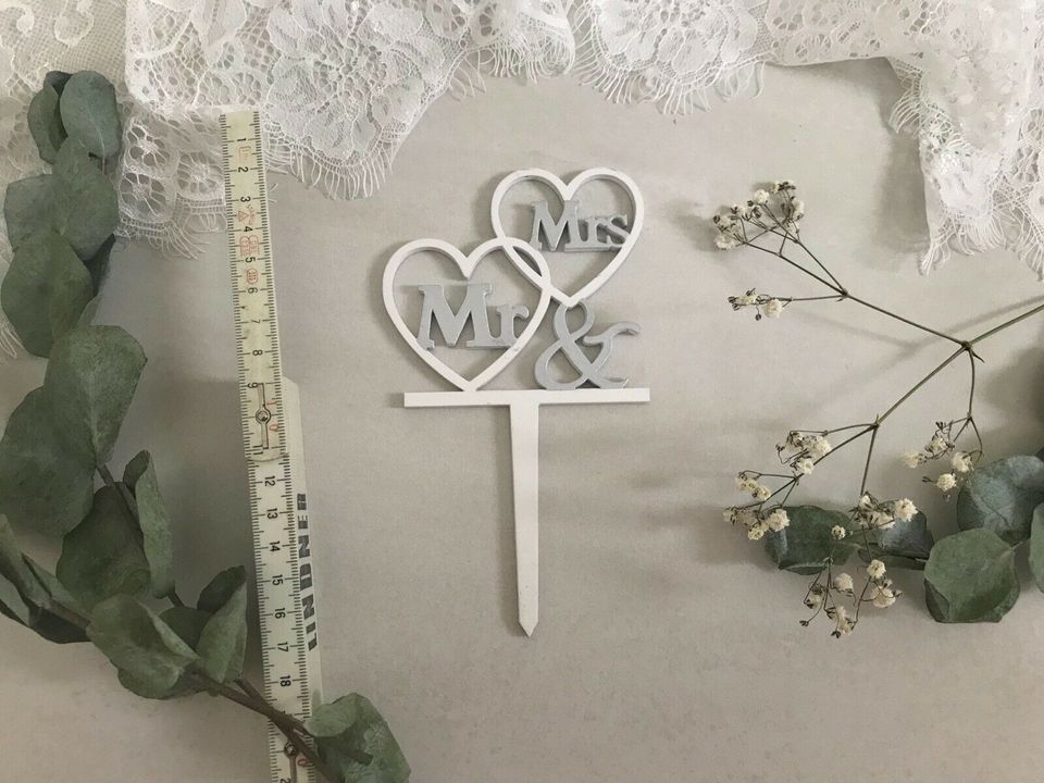 Caketopper, Kuchenaufsteller, Hochzeitstorte, Hochzeit, Deko in Gießen