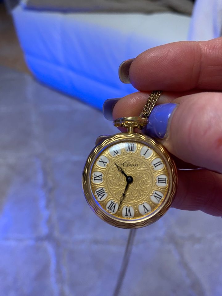 Eppo Damen Uhr Taschenuhr in Geldersheim