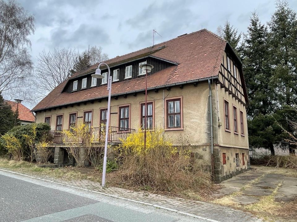 Cannabisclub in der Werkskantine in Beiersdorf