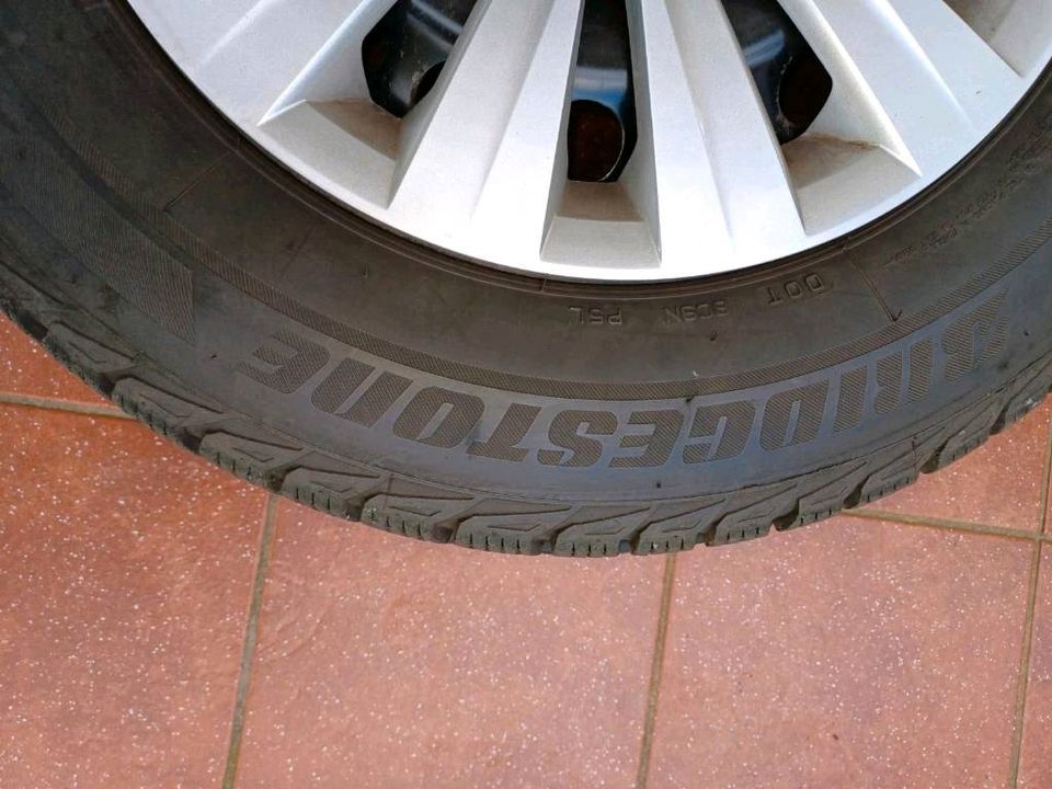 4x Wintereifen 195/65 r15 mit Stahl Felgen VW in Berlin