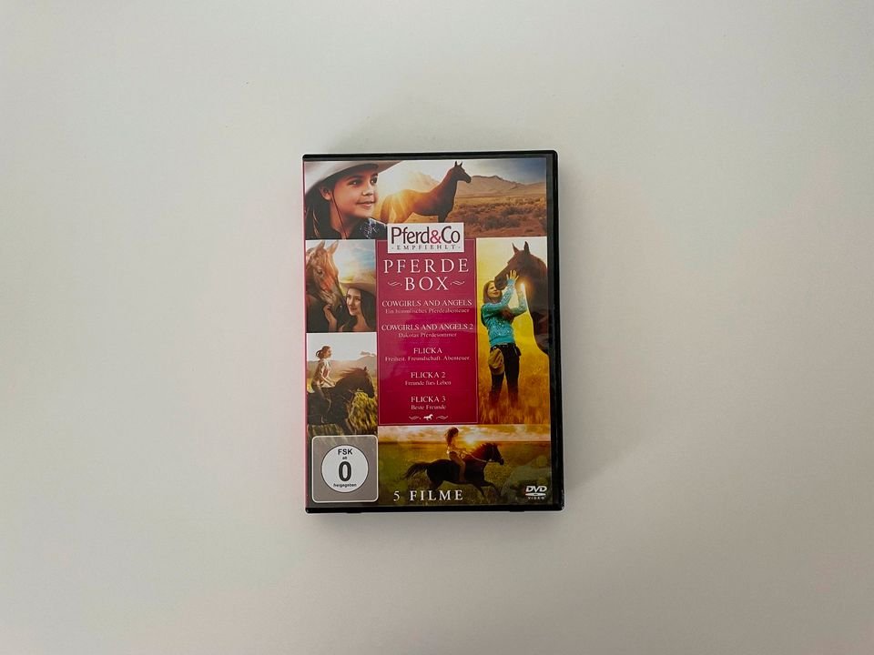 Pferde-Box - 5 Pferdefilme Cowgirls und Flicka in einer DVD-Box in Schwäbisch Hall