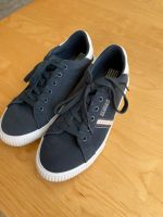 Sneaker Schuhe Sportschuhe Herren/ Jungs Gr. 40 dunkelblau Hessen - Obertshausen Vorschau