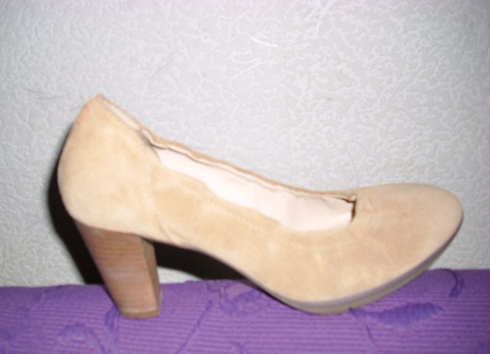 HÖGL® Neuwertig Damen Marken Pumps Schuhe Beige Wildleder Gr.5,5 in Gelsenkirchen